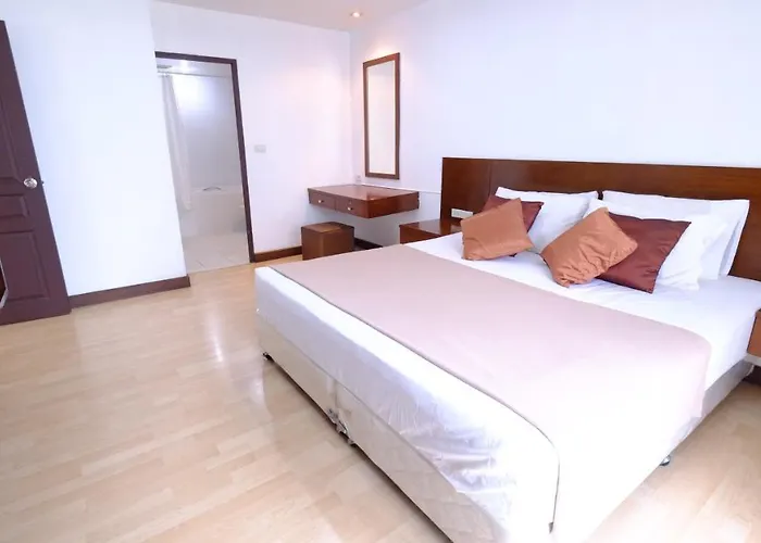 Ploenchit Mansion * 曼谷