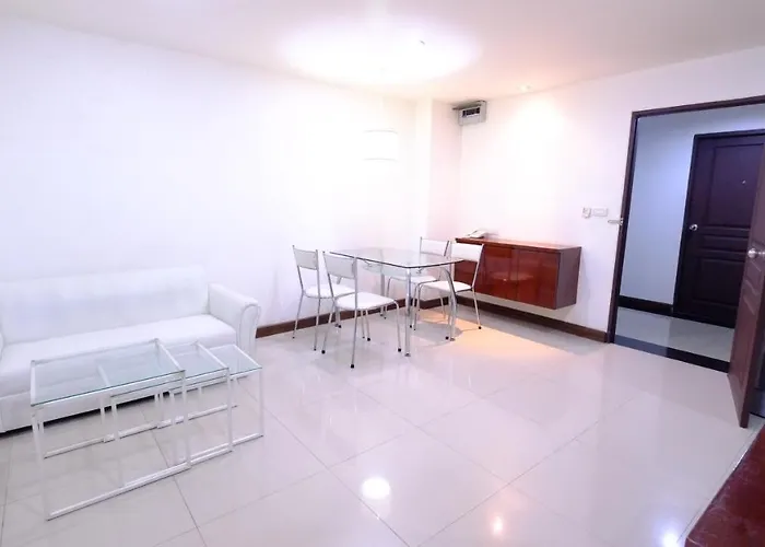 Ploenchit Mansion 公寓