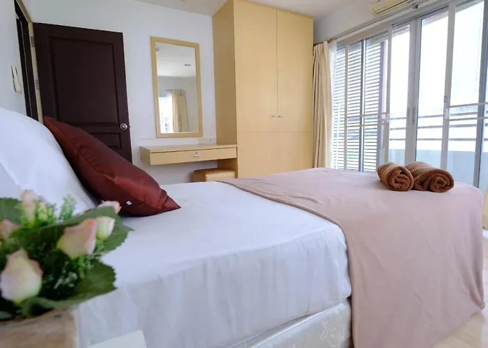 Ploenchit Mansion 公寓